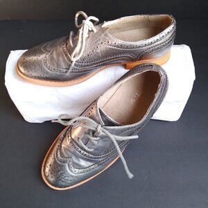 Wanted Silver Oxfords Sz 6.5 US